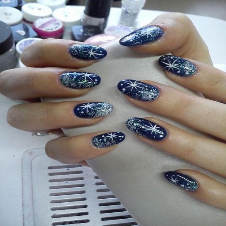 blue christmas gel nails