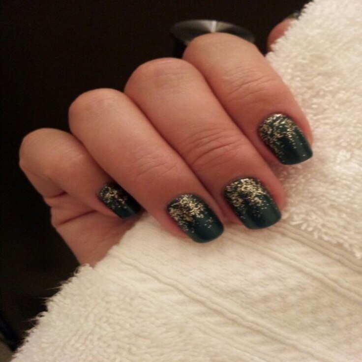 gold green gel nails christmas