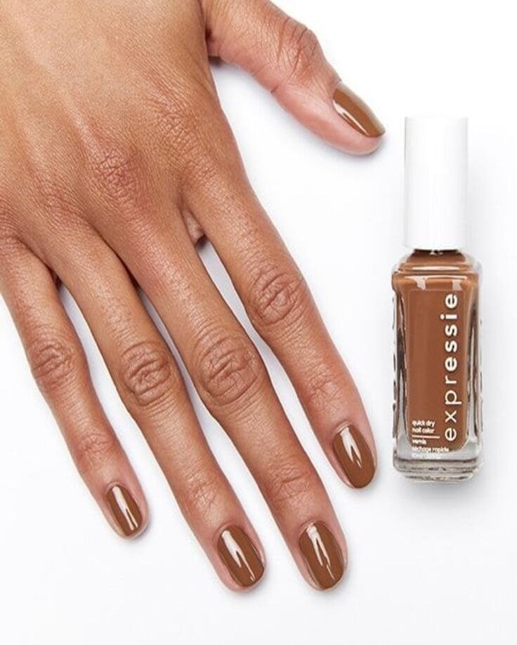 mocha mousse essie expressie Nail paint