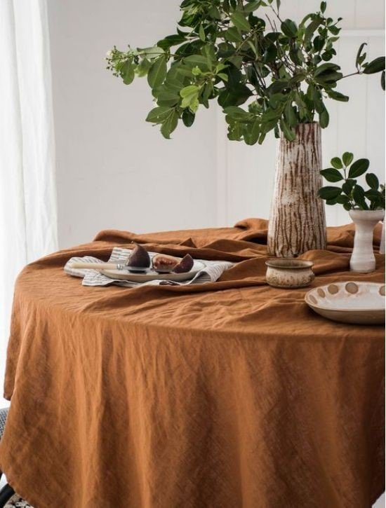 table cover mocha mousse color